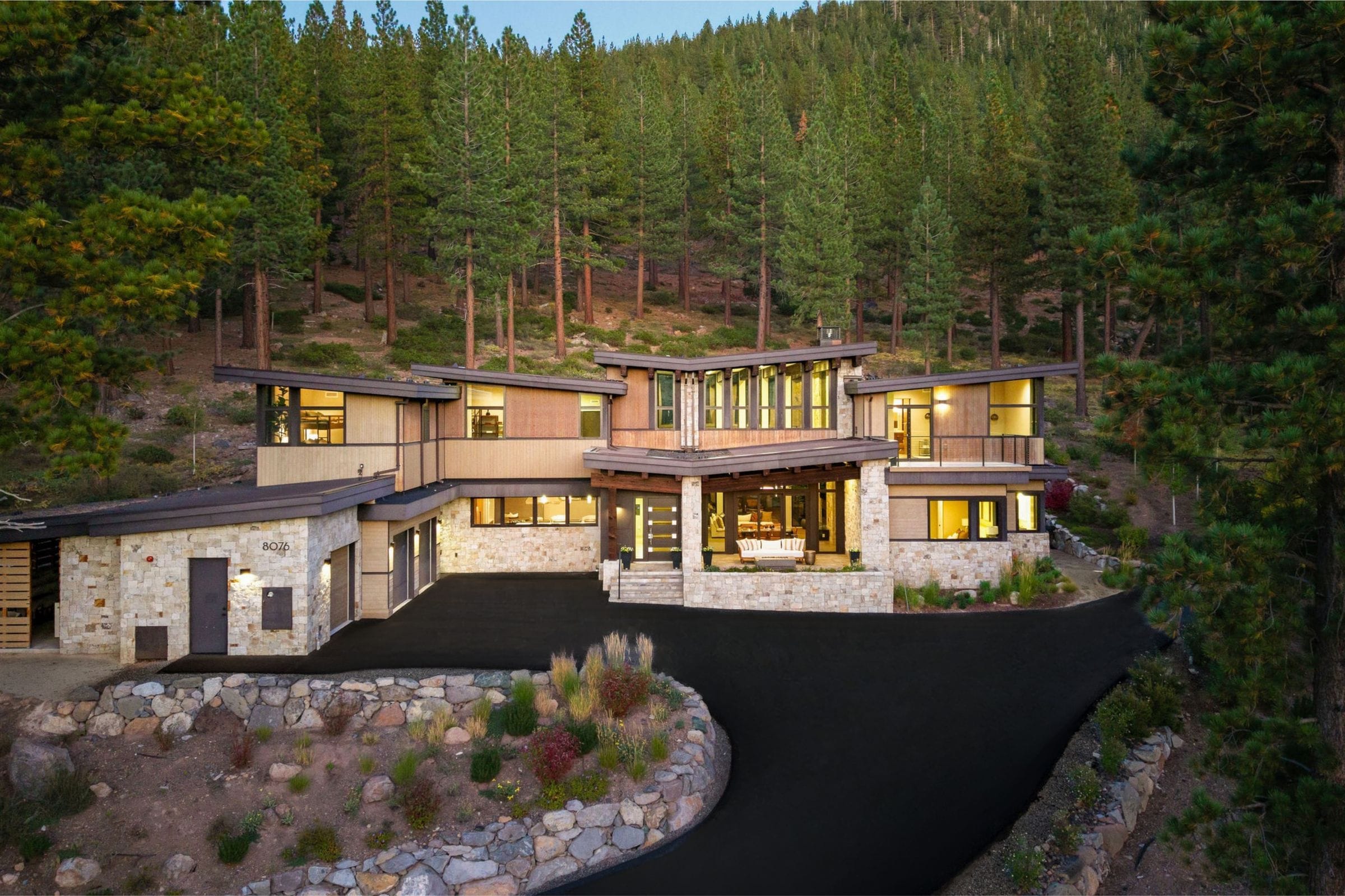 8076 Villandry Drive, Truckee, California